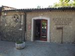 Obr. 1. Exteriér „Domu vína“ (Maison des Vins Coteaux Varois en Provence) v La Celle.