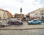 Obr. 20 - Znojmo - náměstí T.G. Masaryka. V pozadí vidíte radniční věž. (23. srpna 2004).